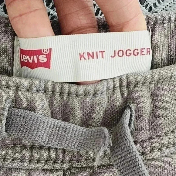 Levi's Knit Jogger Sweatpants Youth size L - Picture 4 of 8